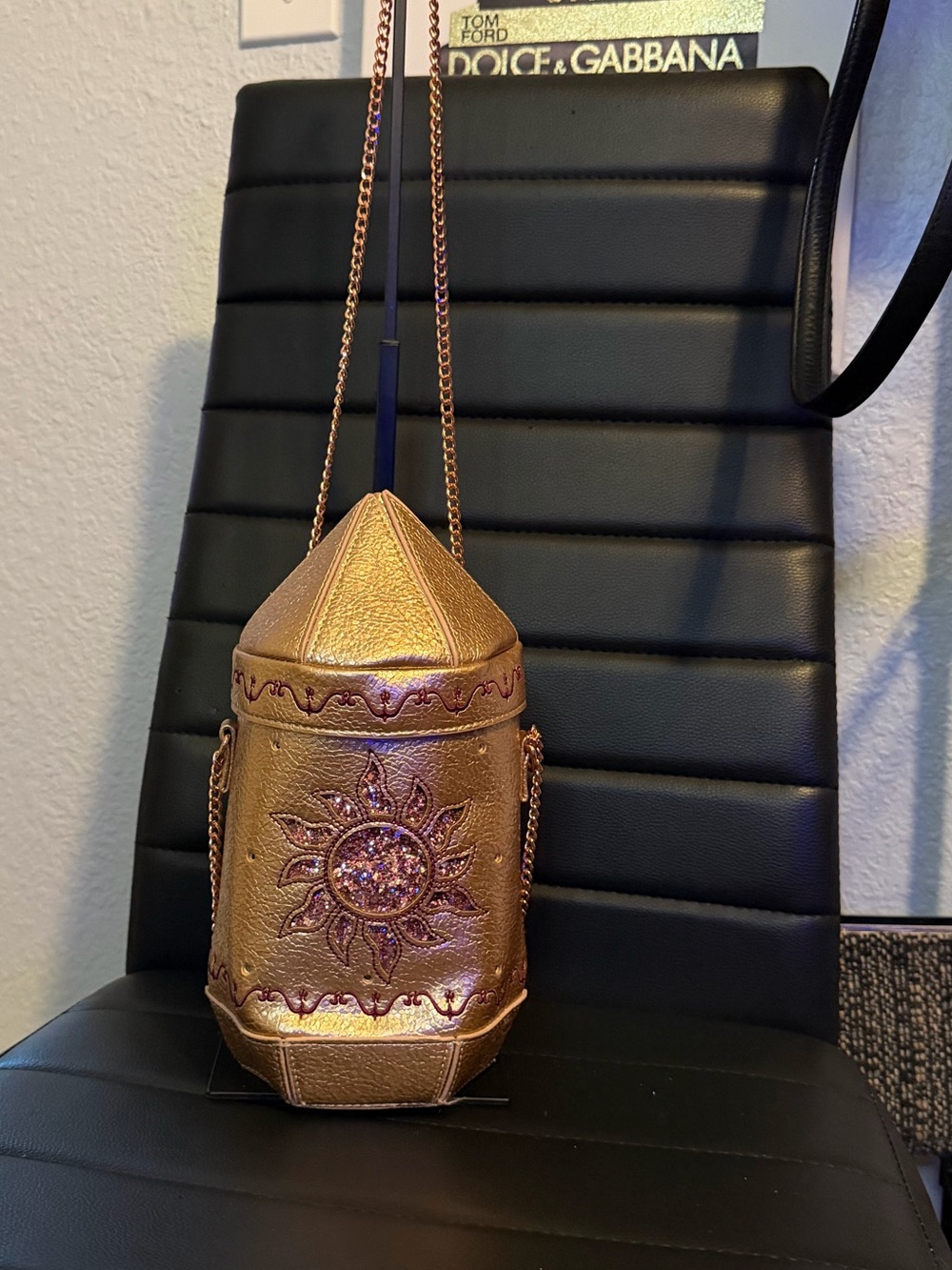 Danielle Nicole Tangled Rapunzel Light Up Lantern Crossbody Bag Chain Purse RARE